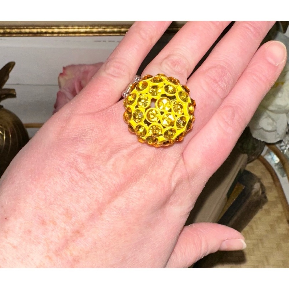 Stunning Yellow Bling sphere/Ball Ring